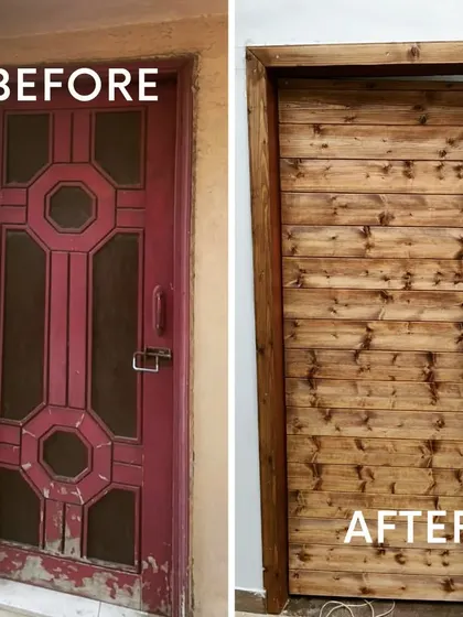 It's all in the details. We transformed this old, worn-out metal door by cladding it with pinewood, giving it a modern and sophisticated look that matches the rest of the space.