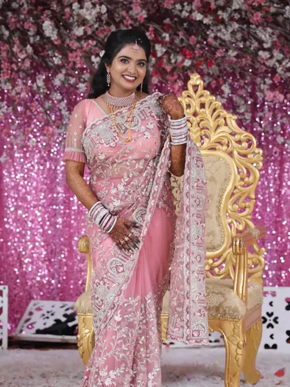 Another look at the modern AD jewellery set, showing how it catches the light as the bride stands. This versatile set is designed to make a statement and is a popular choice for evening functions.