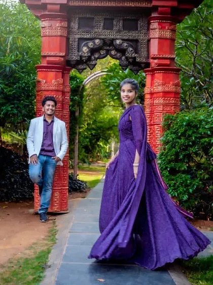 The groom looking dapper in his pre-wedding shoot attire.