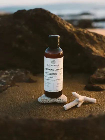 Our Utopian Dream Turmeric Facewash, captured by the sea. This gentle cleanser uses wild turmeric and turmeric essential oil to rejuvenate your skin, leaving it fresh, balanced, and radiant.