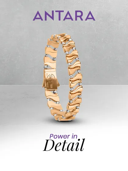 Inspired by the movement of waves, this men's gold bracelet features an undulating pattern with diamond accents. The design is both fluid and strong, reflecting a powerful yet effortless style.
