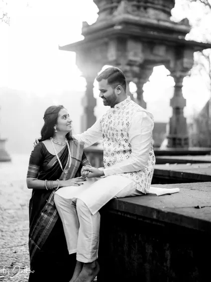 A quiet moment of tenderness. The soft morning light at their Satara pre-wedding shoot created a beautiful, gentle mood for this portrait of Ankush and Aishwarya.