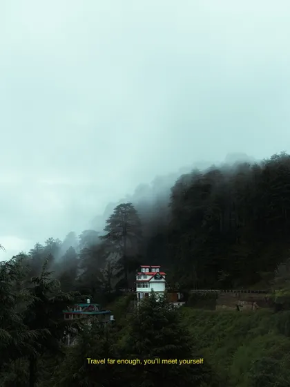 A lone house nestled in the foggy hills of Shimla. This image evokes a sense of peace and solitude, a perfect escape from the noise of the city.