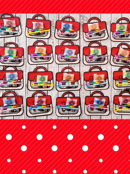 Another version of the cute bag return gift hampers, showing the variety of items that can be included.