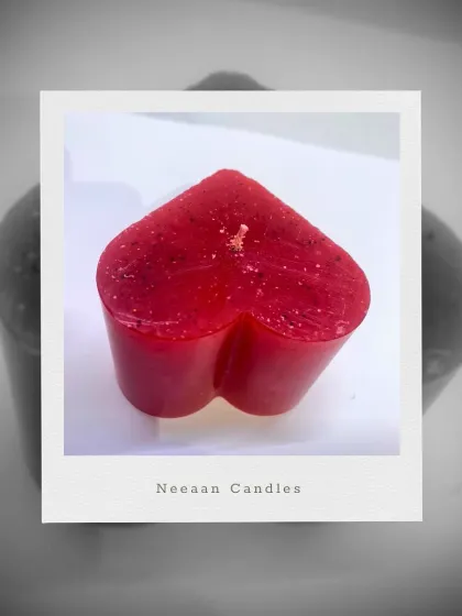 A little heart to light up your day. I hand-pour this simple heart-shaped candle with love, perfect for adding a touch of warmth or gifting to someone special.
