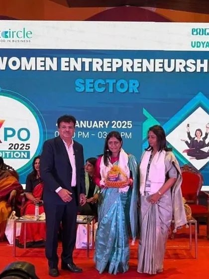 A truly unforgettable moment, being recognized as a woman entrepreneur making a change in the growth sector. This is a reflection of passion and hard work.