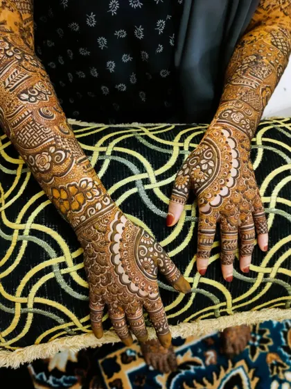 Behind every successful henna artist is a bride who trusted them. I'm so grateful for that trust. This design was a joy to create.