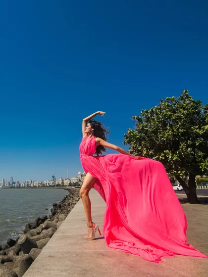 Feeling like a movie star at Marine Drive. This flowing pink gown captures the dramatic, feminine, and extra vibe that I love.