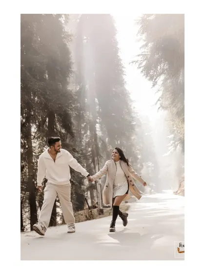 A joyful, candid moment from a pre-wedding shoot in the snowy forests of Kashmir. It shows my ability to capture natural interactions and happiness in breathtaking landscapes.