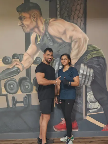 Celebrating a client's 3-month transformation. She lost 8kgs and recovered from shoulder tendinitis.