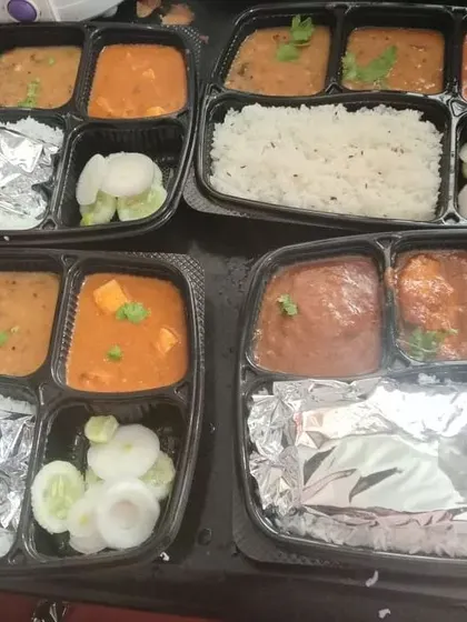 Planning a team lunch? We cater to bulk orders with our individually packed meal boxes, ensuring everyone gets a fresh and complete meal without any hassle.