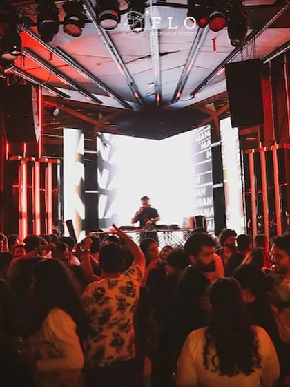 The scene at Flo Church Street, with the crowd packed in and the energy building. Every night is a new opportunity to create a vibe.