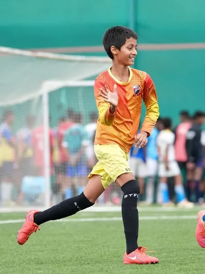 Happy faces and smiles all around during a friendly match. The joy of playing is what we strive for.