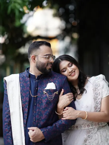 An intimate couple portrait where her radiant makeup shines. The focus was on creating a look that felt light and comfortable throughout the event.