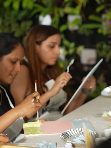 Participants at the Meesho Fempower event deeply focused on their texture paintings. Art is a wonderful tool for mindfulness and de-stressing.