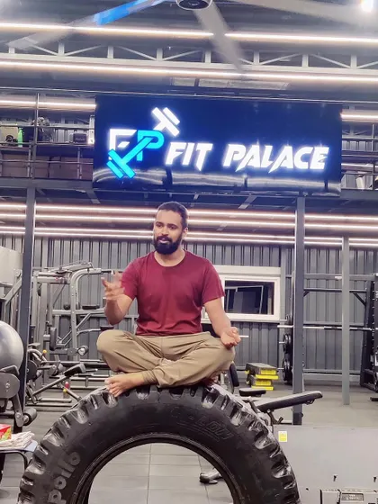A moment of peace and friendship at Fit Palace.