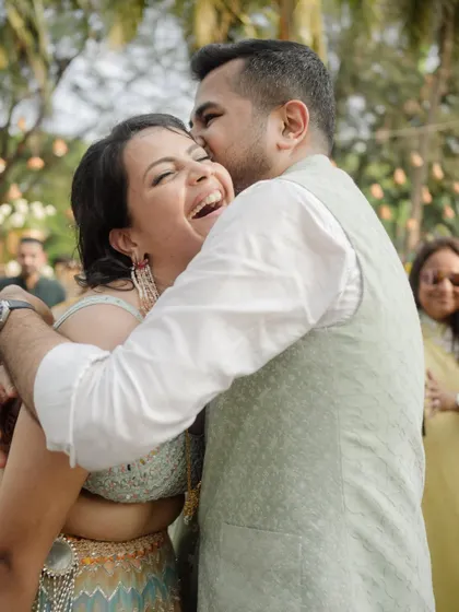 A hug full of laughter. This candid shot from the Kerala brunch shows the pure joy and comfort Shreya and Dhruv find in each other.