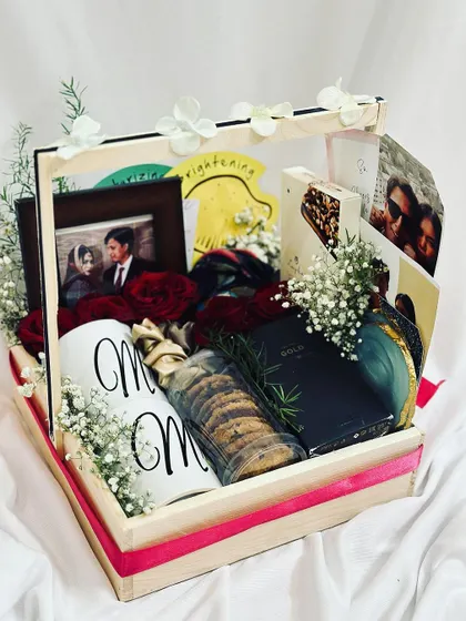 A slightly different angle of the anniversary hamper, showing the care we take in arranging each item to create a visually stunning gift.