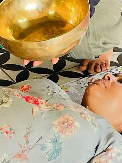 Sound healing is for all ages. Here, I am providing a gentle sound treatment to a participant at a wellness event at Earthika. Even a short session can bring instant calm and clarity.