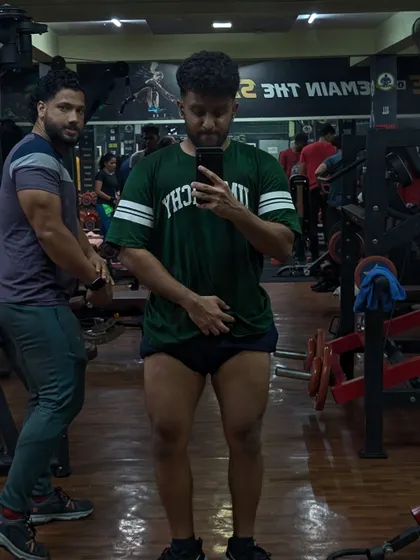 I believe in making friends who force you to compete harder. Training alongside my clients and friends creates an environment where everyone pushes each other to be better.