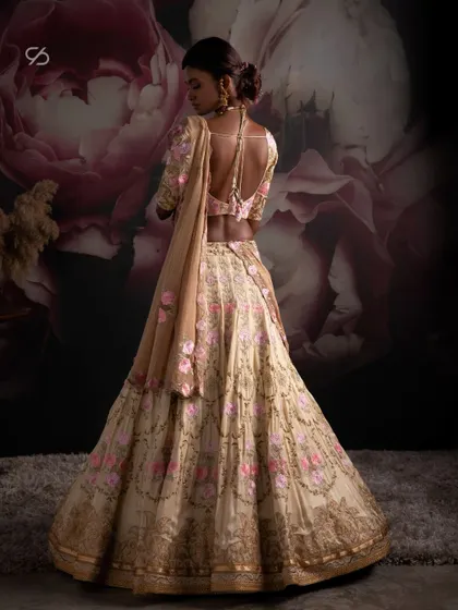 Introducing my vision of the bold, unapologetic bride. This lehenga, with its dramatic back and luxurious fabric, is designed to capture the essence of Indian glamour and create an unforgettable bridal look.