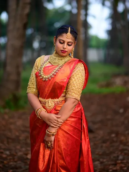 Our rental collection includes stunning pieces like this mango-mala style haram and matching choker. Paired with a silk saree, it creates a timeless and elegant bridal style.
