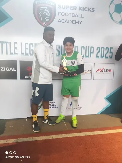 A duplicate of the Best Goalkeeper award photo, emphasizing the importance of this player's contribution to his team's success.