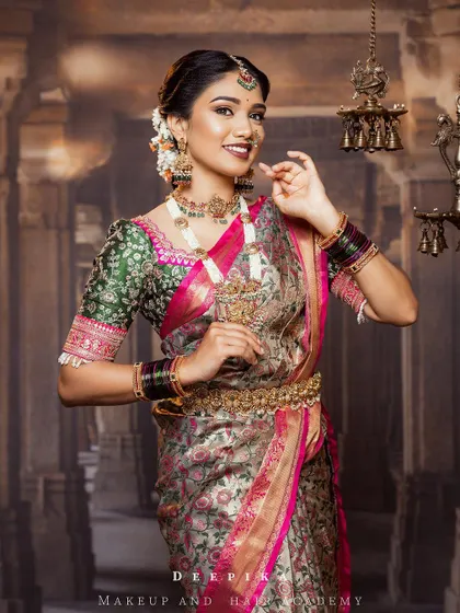 A bright, happy shot that captures the beauty of this unique bridal look. It’s perfect for a bride who wants to stand out.