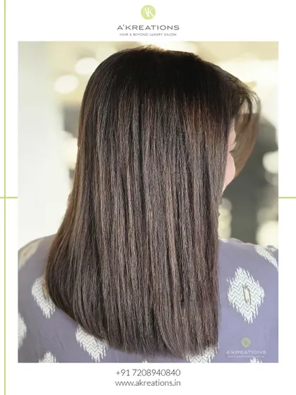 Another shot of our cappuccino and caramel color, showcasing the straight, healthy finish and the subtle blend of warm tones.