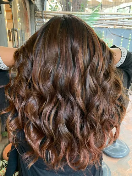 Another angle of the date pudding color. The blend of copper and caramel is just perfect. (No filter)