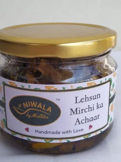 My Lehsun Mirchi ka Achaar, a flavourful pickle for those who love a bit of spice. This garlic and chili pickle adds a wonderful kick to any meal, from simple dal rice to stuffed parathas.