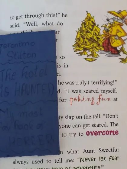 A mysterious note found inside a Geronimo Stilton book! This little surprise left by a previous reader created a moment of shared excitement and connection.