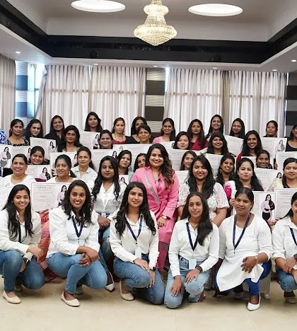 Our Mysore Masterclass was a huge success! A group photo with all the talented and passionate artists who joined us.