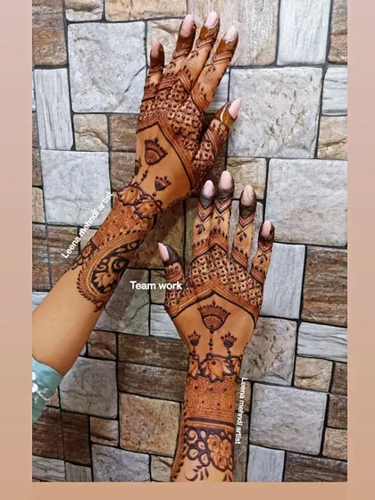 A shot of my teamwork with another artist, creating beautiful complementary designs.