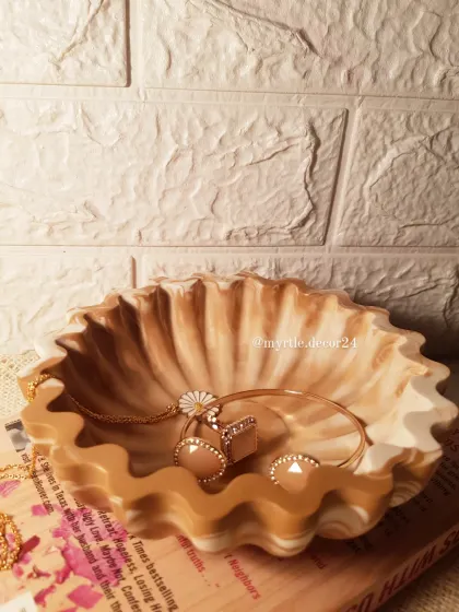 Another look at our new floral bowl, showing the beautiful wavy details along the rim.