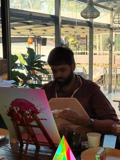 A closer look at the birthday setup at The Yard in Bangalore. We bring everything needed for a guided painting session, from easels and canvases to paints and brushes, turning any space into a creative studio.