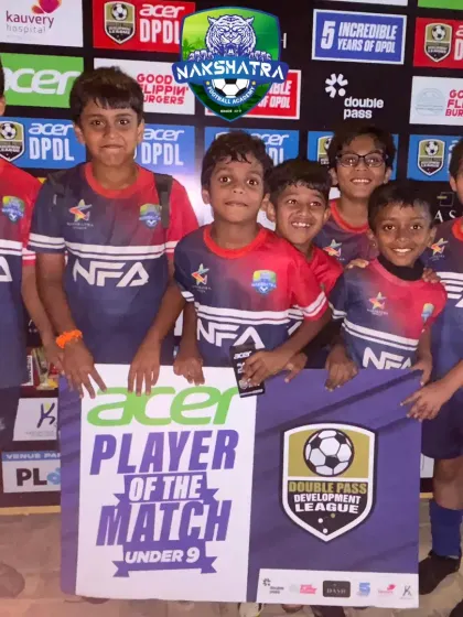 A fantastic comeback from 0-2 down to win 4-2. Our U-9 team celebrating their Player of the Match award after a courageous performance.