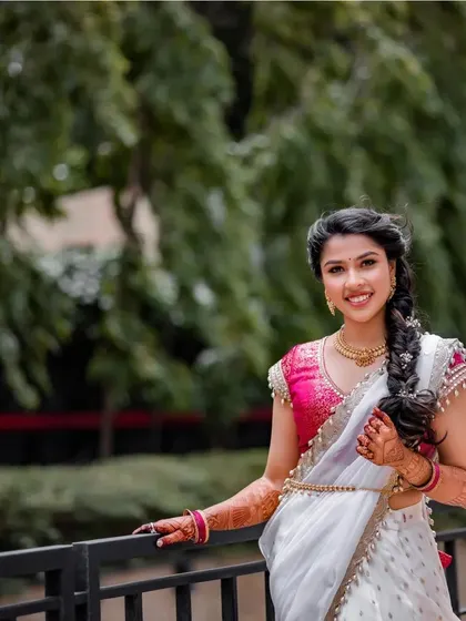 A beautiful portrait of the bride. Feeling confident and graceful on your big day is so important, and learning your wedding dance is a wonderful part of that preparation.