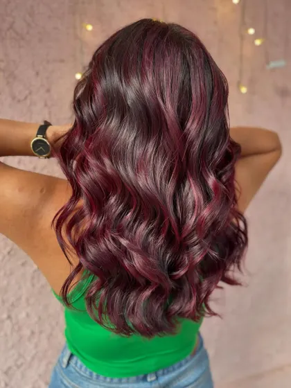 Self-love is the best kind of love. This gorgeous red is a non-bleach color, perfect for a Valentine’s Day treat. (No filter)