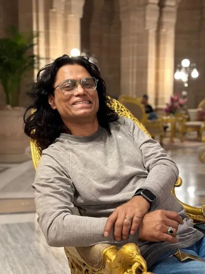 A relaxed moment in a truly majestic setting. The atmosphere of a venue always influences the music.