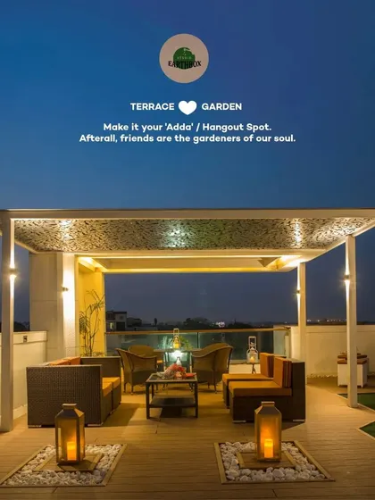 This terrace was designed to be the perfect spot to hang out with friends. The clean, modern pergola with intricate latticework provides a beautiful frame for the evening sky, creating an ideal setting for conversations and relaxation.