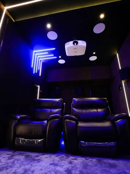 A duplicate of 296, this image again captures the cool, futuristic ambiance of the Palani theater.