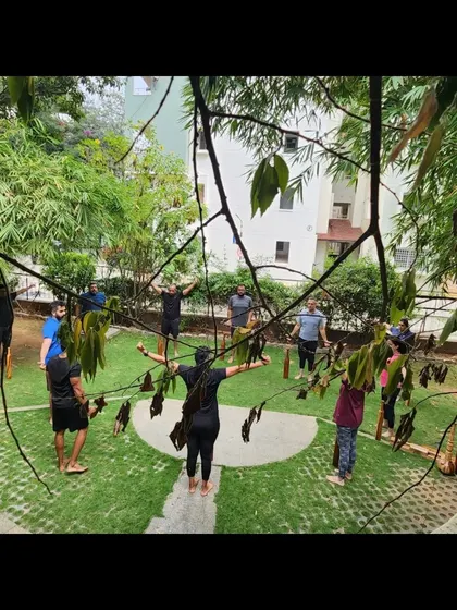 A view of our workshop from the back. We create a semi-circle so everyone can see the demonstration clearly and have enough space to practice.