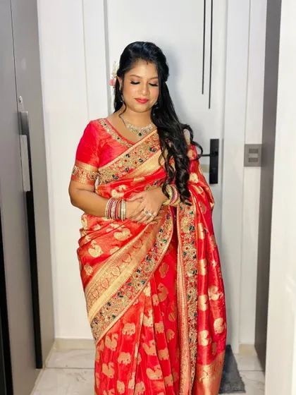 The client showing off her full look.