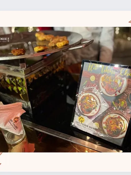 Our live Aloo Tikki Chaat station is always a popular destination for guests, serving up hot and crispy tikkis made to order.