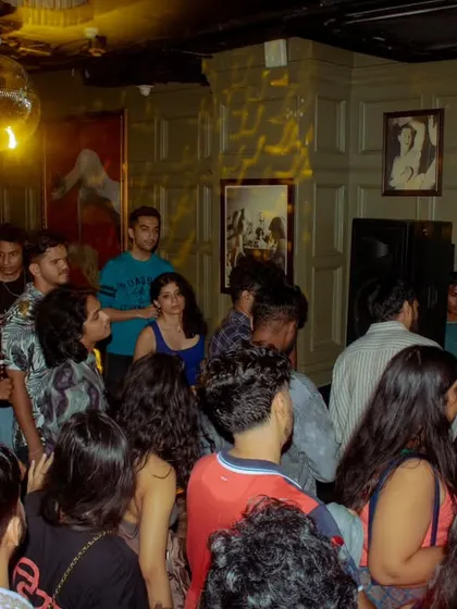 This is the scene on a Saturday night. A full house, great music, and a crowd that’s here for a good time.