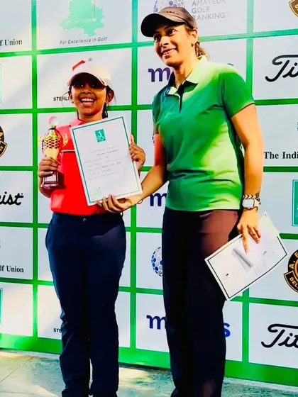Aahana Shrivastava receives her 3rd position trophy at the 17th Edition of the Delhi-NCR Cup.