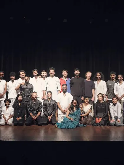 The participants, host, and volunteers of the first edition of the Canvas Dance Festival gathered for a group photo. We are grateful for their creative energy that made the event a huge success.