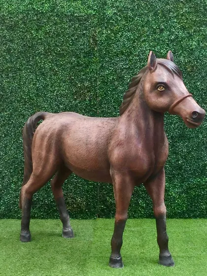 Our realistic horse prop is a versatile piece that works wonderfully for both farm themes and Wild West cowboy parties.