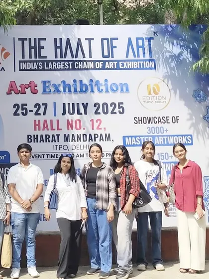 A group photo of our Fine Arts students and faculty outside the Bharat Mandapam, venue for 'The Haat of Art' exhibition.